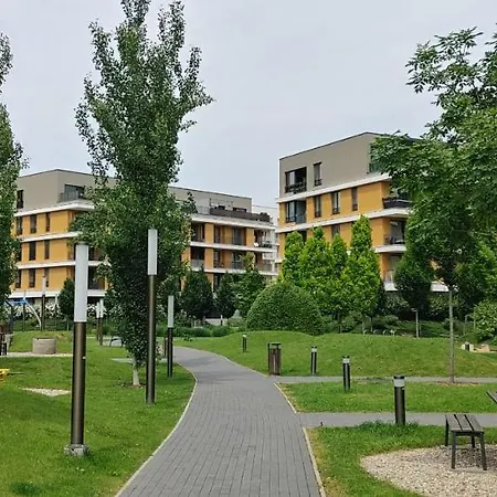 Live The Urban Life Apartament *